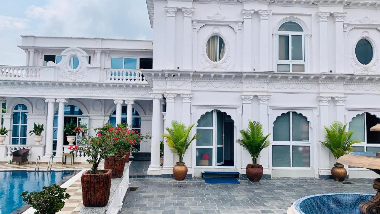 Dream Palace Resort Kathmandu Bagian luar foto