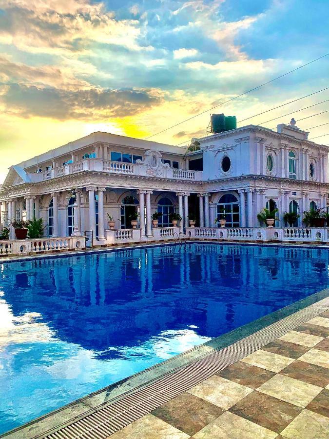 Dream Palace Resort Kathmandu Bagian luar foto